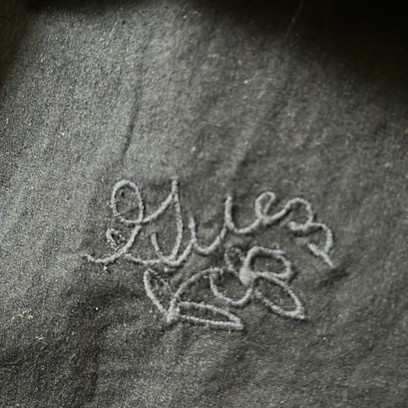 ***3 for $15*** Guess Black Sleeveless Black Button Down Shirt, M - Picture 6 of 6